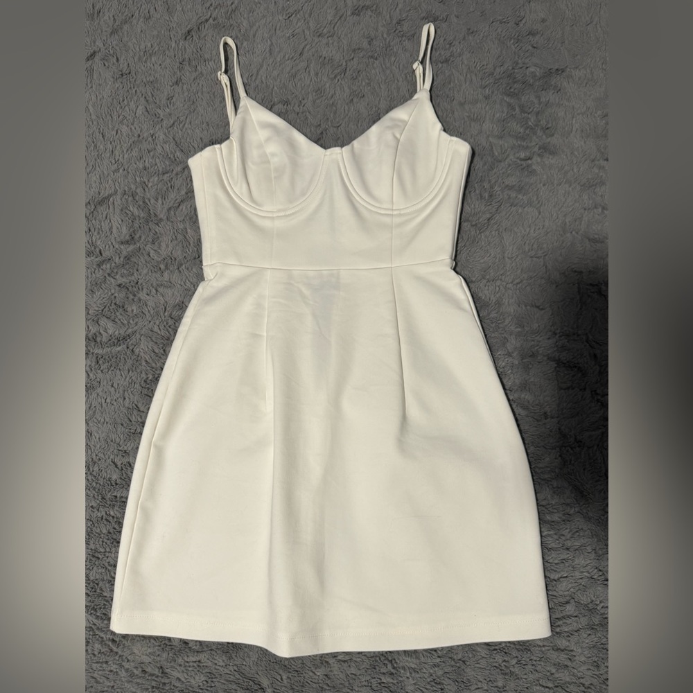 White Corset Pleated Dress